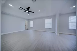 2851 Sweetspire Cir, Kissimmee, FL 34746 - Photo 25