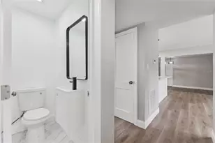 5738 Yucatan Dr, Orlando, FL 32807 - Photo 27