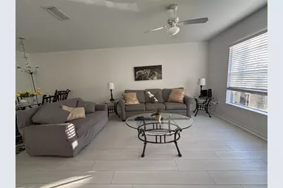 2833 Club Cortile Circle, Kissimmee, FL 34746 - Photo 5