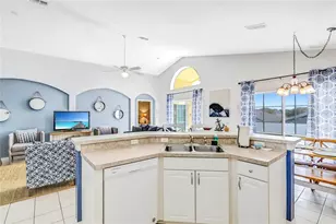 321 Bridgewater Dr, Davenport, FL 33897 - Photo 5