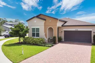 2009 Napoli Dr, Saint Cloud, FL 34771 - Photo 1