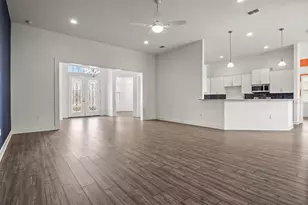 530 Sanctuary Blvd, Winter Haven, FL 33881 - Photo 3