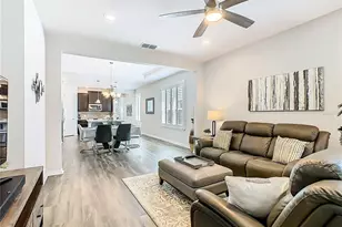 293 Vestrella Dr, Poinciana, FL 34759 - Photo 19