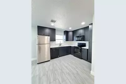 607 Alabama Avenue, Saint Cloud, FL 34769 - Photo 3