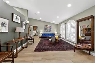 4667 Hamlets Grv Dr, Sarasota, FL 34235 - Photo 3