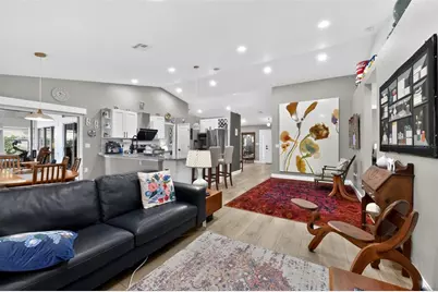 4667 Hamlets Grove Drive, Sarasota, FL 34235 - Photo 7