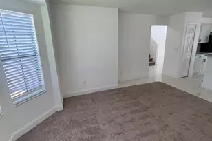 198 N Lake Ct, Kissimmee, FL 34743 - Photo 19