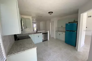 198 N Lake Ct, Kissimmee, FL 34743 - Photo 11