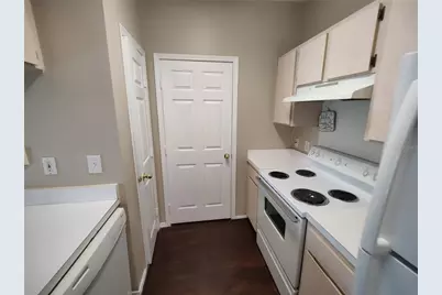 13215 Sanctuary Cove Drive #301, Temple Terrace, FL 33637 - Photo 5