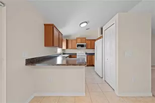 523 Chestnut Ave, Orange City, FL 32763 - Photo 11