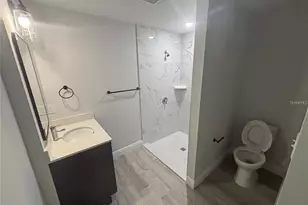 1725 Crystal Grove Dr, Lakeland, FL 33801 - Photo 7