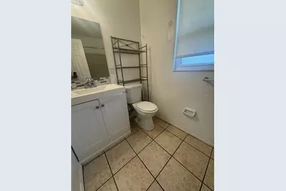 828 Sky Lake Circle #D, Orlando, FL 32809 - Photo 9