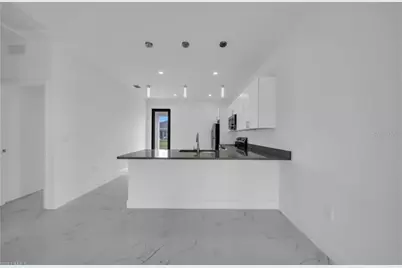 4646 Leonard Boulevard S #B, Lehigh Acres, FL 33973 - Photo 3