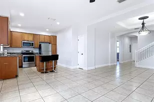 2380 Bella Vista Dr, Davenport, FL 33897 - Photo 9