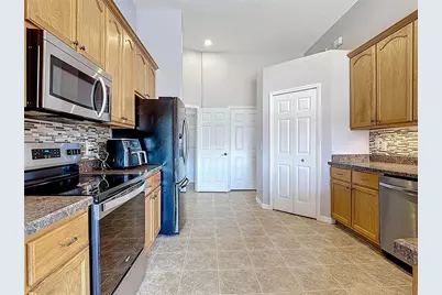 1024 Seneca Trail, Saint Cloud, FL 34772 - Photo 11