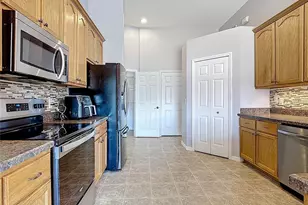 1024 Seneca Trail, Saint Cloud, FL 34772 - Photo 11