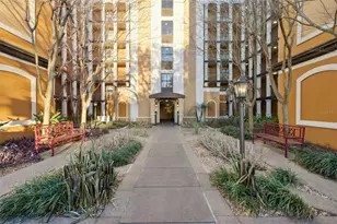 12527 Floridays Resort Dr, Orlando, FL 32821 - Photo 3