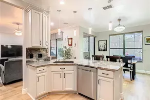 490 Indian Wells Ave, Poinciana, FL 34759 - Photo 13