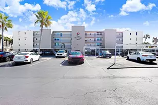 7625 Sun Island Dr S, South Pasadena, FL 33707 - Photo 3