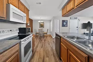 5005 Laguna Bay Cir, Kissimmee, FL 34746 - Photo 11