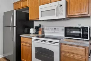 5005 Laguna Bay Cir, Kissimmee, FL 34746 - Photo 9