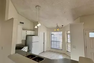 2211 Fairmont Cir, Orlando, FL 32837 - Photo 9