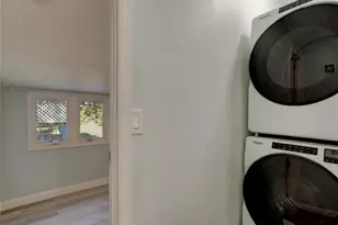 425 N Oleander Ave, Daytona Beach, FL 32118 - Photo 17