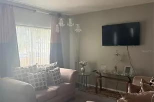 517 Maricopa Dr, Kissimmee, FL 34758 - Photo 3