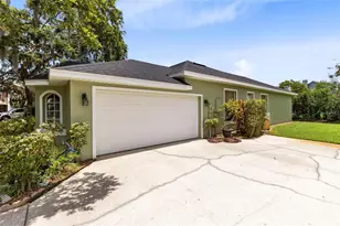 5204 Hammock Pointe Ct, Saint Cloud, FL 34771 - Photo 3
