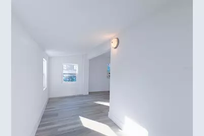 702 Hillsboro Street, Plant City, FL 33563 - Photo 13