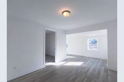 702 Hillsboro Street, Plant City, FL 33563 - Photo 3