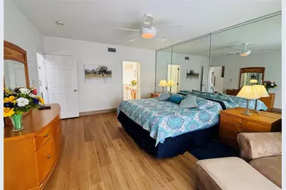 936 Lake Berkley Drive, Kissimmee, FL 34746 - Photo 15