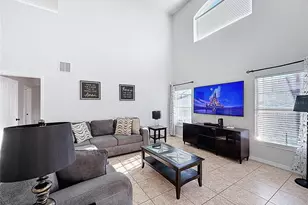 217 Sevilla Ave, Davenport, FL 33897 - Photo 9