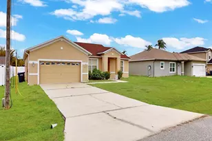 619 Reindeer Dr, Kissimmee, FL 34759 - Photo 3