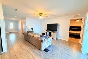 313 Camellia Ct, Poinciana, FL 34759 - Photo 9