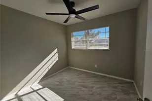 1621 17th St E, Bradenton, FL 34208 - Photo 17