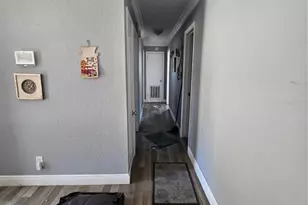 125 Edgewater Dr, Winter Haven, FL 33881 - Photo 9