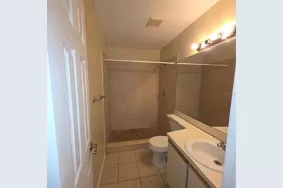 6031 Scotchwood Glen #204, Orlando, FL 32822 - Photo 5