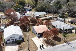 323 W 9th St, Frostproof, FL 33843 - Photo 13