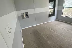 2839 Manatee Rd, Tavares, FL 32778 - Photo 11