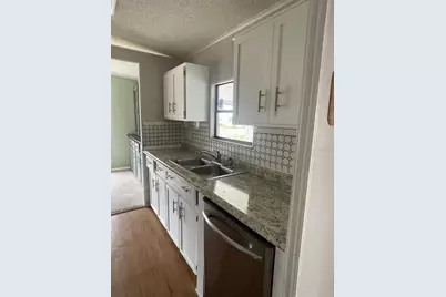 2839 Manatee Rd, Tavares, FL 32778 - Photo 3