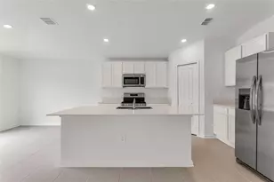 5470 Lewishan Dr, Davenport, FL 33837 - Photo 13