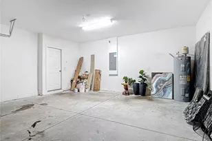 652 Samuel Pl, Davenport, FL 33837 - Photo 13