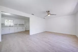 720 Swiss Dr, Lakeland, FL 33810 - Photo 23