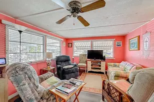 411 Tropic Dr W, Palmetto, FL 34221 - Photo 9