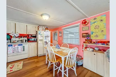 411 Tropic Drive W, Palmetto, FL 34221 - Photo 11