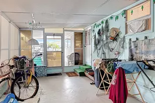 411 Tropic Dr W, Palmetto, FL 34221 - Photo 25