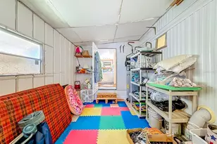 411 Tropic Dr W, Palmetto, FL 34221 - Photo 23