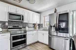 7807 Pine Hawk Ln, Orlando, FL 32822 - Photo 11