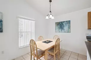 1202 Winding Cypress Ct, Kissimmee, FL 34746 - Photo 9